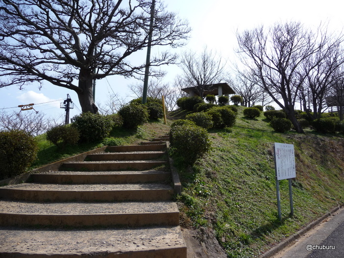 山陽小野田市の竜王山にある亀の恩返しの石碑