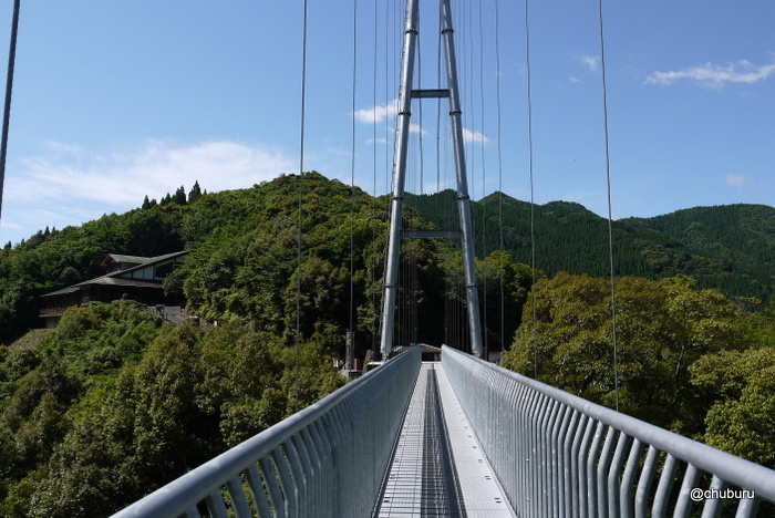 滝と野生の馬あるいはジャカランダを見る旅　その９日本第2位の高さの照葉大吊橋