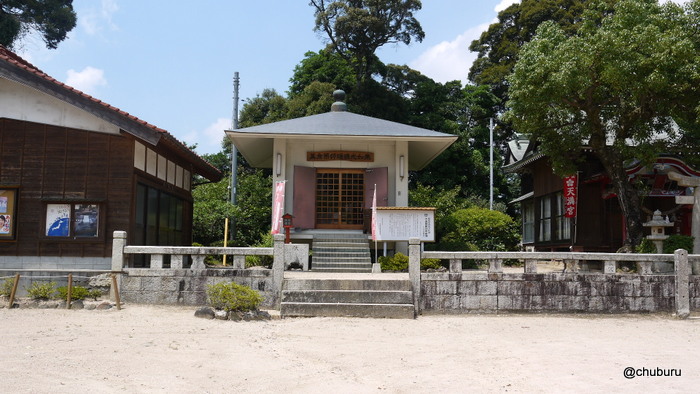 セミの鳴き声であふれる宮尾八幡宮に行ってきた。その３萬倉薬師瑠璃光如来堂