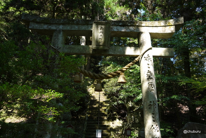 長崎鼻リゾートのひまわりを見てきたよ。その１２両子寺奥の院