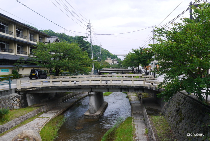 2016温泉と蕎麦と花と鳥と芸術の島根県の旅　その３玉造温泉で足湯に浸かる。