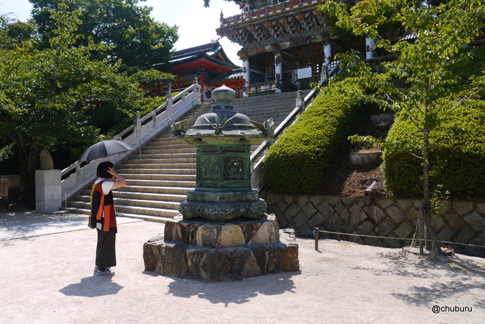 ミイラになりそうに暑かった岡山と広島を巡る旅　その１１耕三寺孝養門