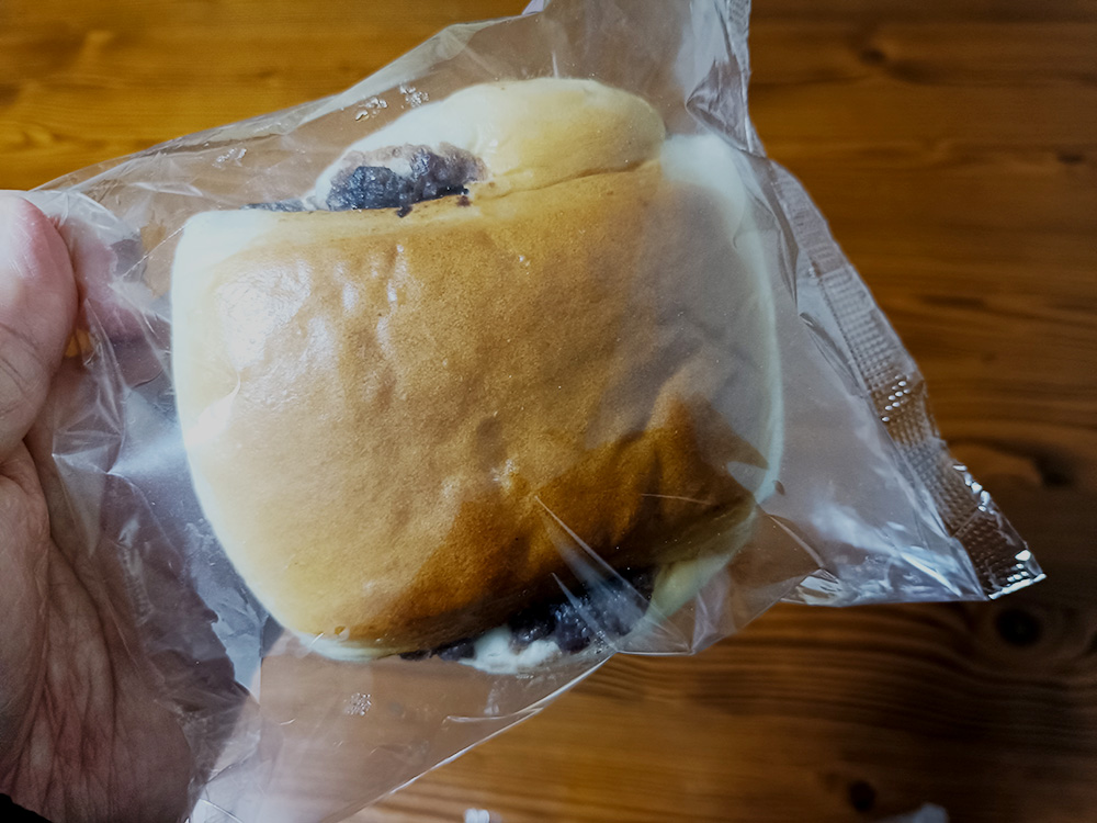 フジパンの沼るあんぱんを食べたよ